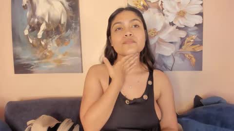 nina_kmay online show from March 28, 2026, 10:37 am