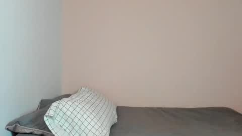  Nina  online show from December 14, 2025, 5:18 pm