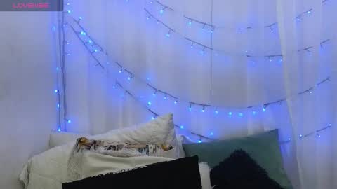 Ninaa fox online show from March 14, 2026, 2:55 pm