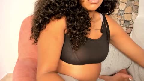 Snapshot of ninacollinss1 chatting on November 6, 2025, 3:46 pm ninabigboobs online show from November 6, 2025, 3:46 pm