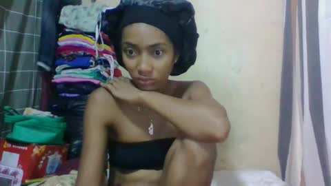 ninaeaa online show from May 24, 2026, 9:31 pm