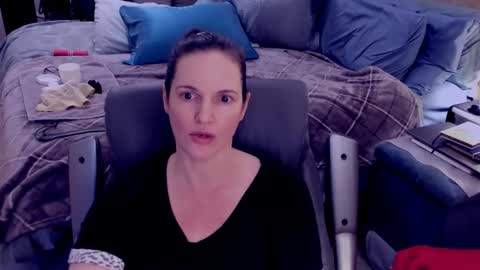 Snapshot of ninajaymes chatting on December 10, 2024, 10:47 pm Nina Jaymes online show from December 10, 2024, 10:47 pm