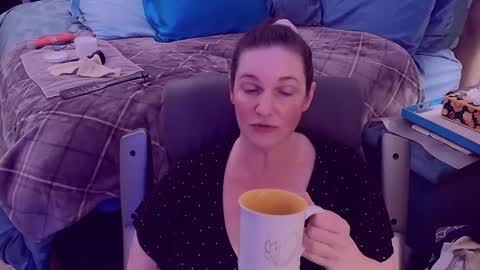 Snapshot of ninajaymes chatting on February 21, 2025, 12:17 pm Nina Jaymes online show from February 21, 2025, 12:17 pm