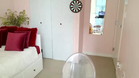 Snapshot of ninaoneil chatting on February 27, 2025, 9:36 pm NinaOneil online show from February 27, 2025, 9:36 pm