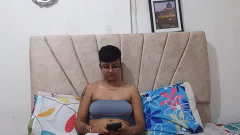 Snapshot of nini_smith chatting on April 23, 2026, 5:48 pm nini_smith online show from April 23, 2026, 5:48 pm