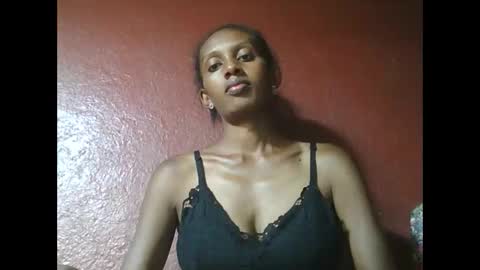 ninie246746 online show from January 20, 2025, 5:37 pm