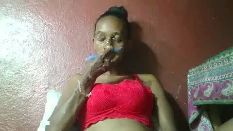 ninie246746 online show from January 28, 2025, 5:11 am