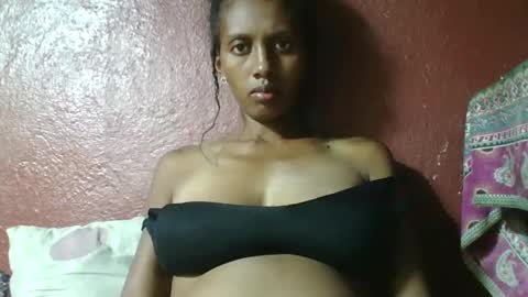 ninie246746 online show from February 5, 2025, 1:00 pm