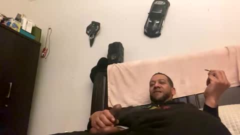 ninolindo919 online show from February 2, 2026, 2:32 am