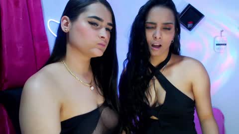 Snapshot of ninoska_14 chatting on January 15, 2025, 10:35 pm Agatha love online show from January 15, 2025, 10:35 pm