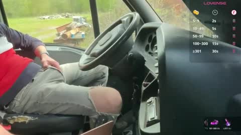 ninosolo 35 online show from April 2, 2026, 2:04 pm