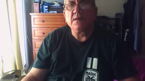 Dennis online show from October 22, 2025, 2:17 pm