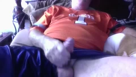 nipplechaser online show from October 6, 2025, 4:26 pm