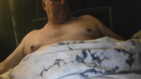 nipplepain007 online show from April 28, 2026, 10:42 am