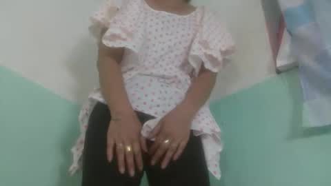 nirisouh online show from October 17, 2025, 6:38 am