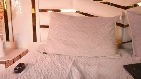 Nixx  online show from April 19, 2026, 6:10 pm