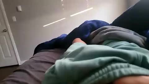 niyo1996 online show from January 8, 2025, 11:41 pm