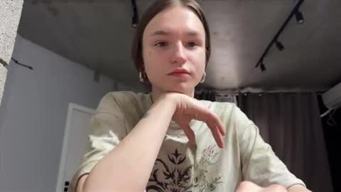 Snapshot of nloraaa chatting on September 19, 2025, 9:00 am Tears Lora online show from September 19, 2025, 9:00 am