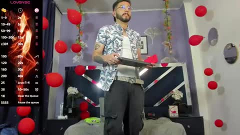 noa_bonucci online show from February 8, 2025, 1:01 pm