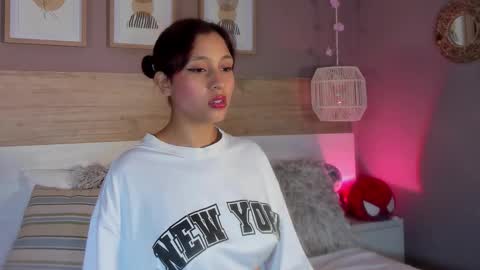 noa_dream online show from February 18, 2026, 2:57 pm