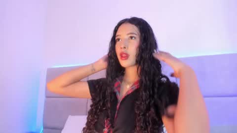 noa_perez_ online show from June 6, 2026, 8:46 pm