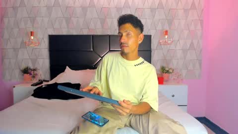 Noah online show from May 23, 2026, 8:46 pm