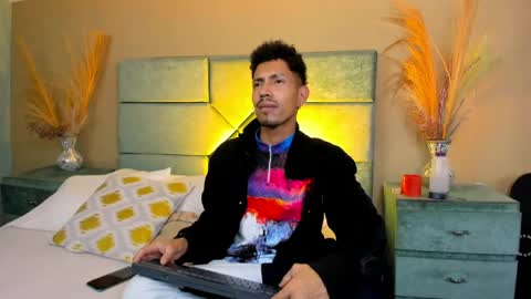 Noah online show from May 25, 2026, 4:29 am