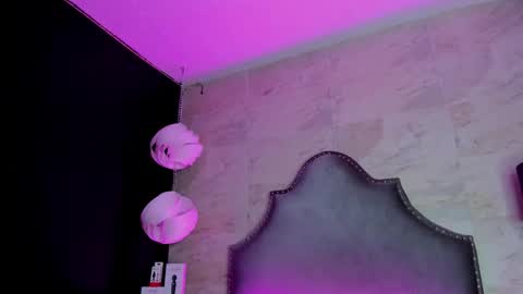 Snapshot of noah_and_kim69 chatting on May 12, 2026, 3:14 am Zoe online show from May 12, 2026, 3:14 am