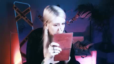 REAL name LiaDM are always open online show from November 1, 2025, 9:28 pm