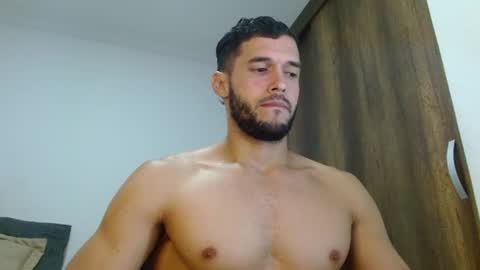 Snapshot of noah_jhonsonn chatting on June 20, 2026, 10:40 am Noah online show from June 20, 2026, 10:40 am