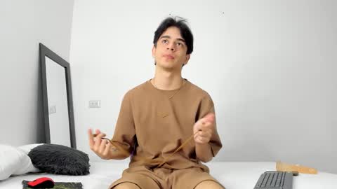 Noah online show from September 22, 2025, 8:33 pm