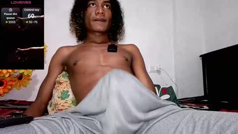 Noah Millers online show from May 17, 2026, 12:52 am