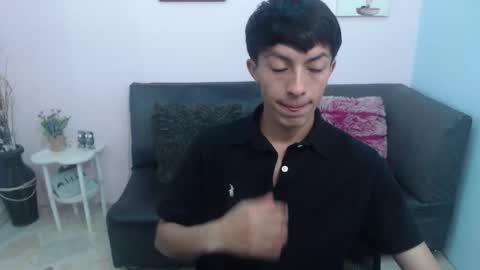 Snapshot of noah_peet chatting on November 7, 2025, 11:43 am Noah online show from November 7, 2025, 11:43 am