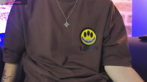    online show from October 11, 2025, 12:58 pm