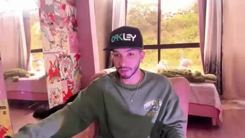 Snapshot of noah_walker18 chatting on January 6, 2026, 8:45 pm noah_walker18 online show from January 6, 2026, 8:45 pm