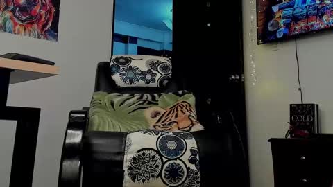 LIAM- noah online show from January 18, 2025, 6:32 pm