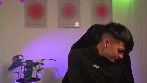 Snapshot of noahh_th03 chatting on March 2, 2025, 8:05 am Noah online show from March 2, 2025, 8:05 am