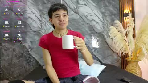 Snapshot of noahwalker__ chatting on June 22, 2026, 11:07 am online show from June 22, 2026, 11:07 am