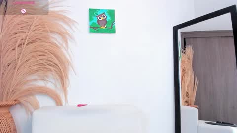 Snapshot of noami_rose chatting on February 18, 2026, 7:10 pm Noami Rose online show from February 18, 2026, 7:10 pm