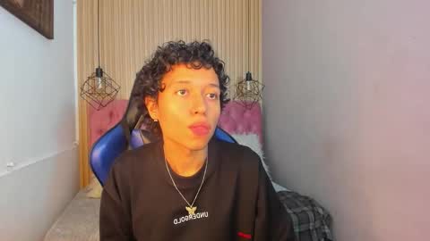 NobaCortez online show from April 21, 2026, 3:02 am