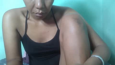 noella711128 online show from December 23, 2025, 3:37 am