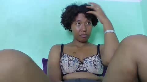 Snapshot of noellah chatting on April 26, 2026, 5:43 pm noellah online show from April 26, 2026, 5:43 pm