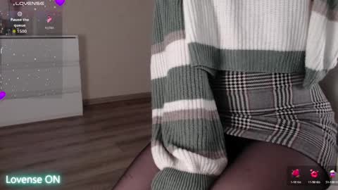 noelleneptune online show from April 4, 2026, 6:16 pm