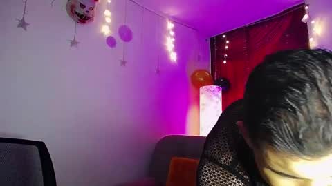 Noha Lux online show from September 17, 2025, 1:02 pm