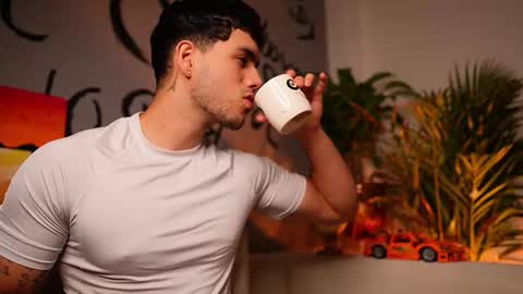 kevin online show from September 25, 2025, 12:36 am