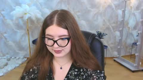 noirwhisper online show from November 14, 2025, 7:12 pm