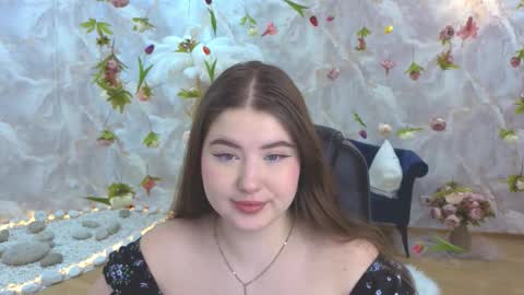 noirwhisper online show from March 19, 2026, 8:35 pm