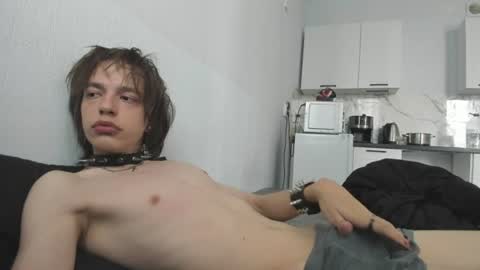 nolan_sagee online show from July 26, 2026, 7:26 am
