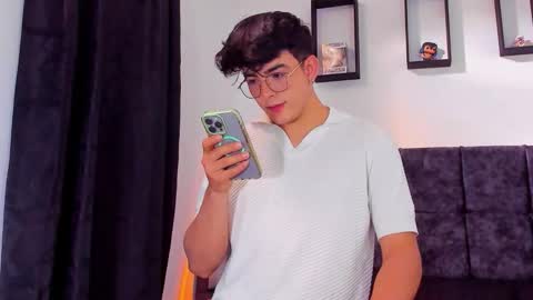 Nolan  online show from October 23, 2025, 8:18 pm