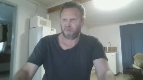 Snapshot of nollie244 chatting on October 4, 2025, 5:27 am Nollie online show from October 4, 2025, 5:27 am